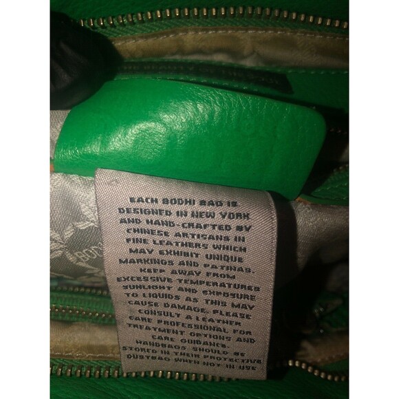 Bohdi Green Leather Zipper Tassle Clutch Wristlet BNWT Women's Unisex - Picture 4 of 9